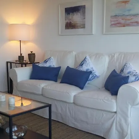 Apartment Les Camelias 2b